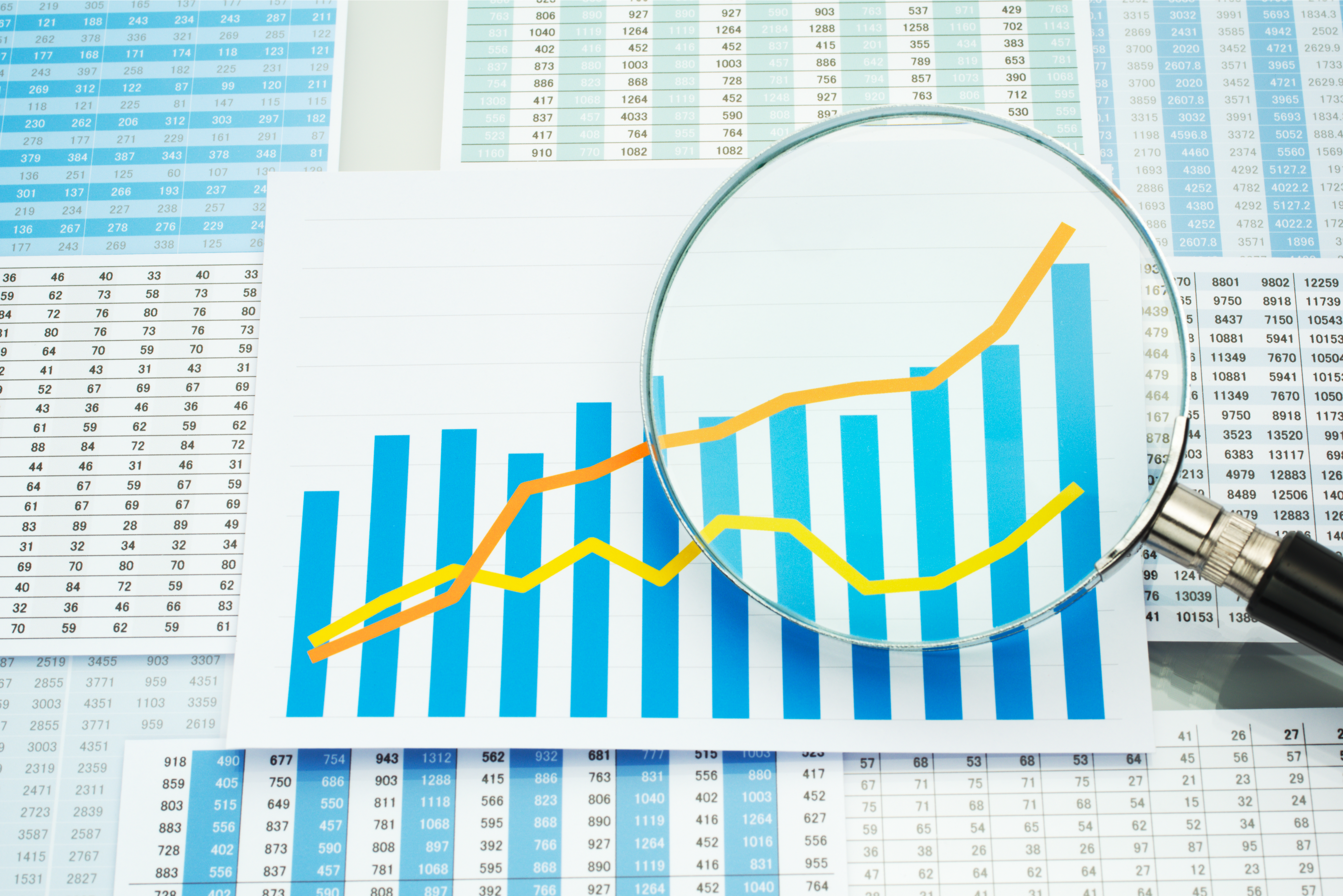 Many charts. Процент под лупой. Статистика картинка на стекле. Статистика картинки бежевые.